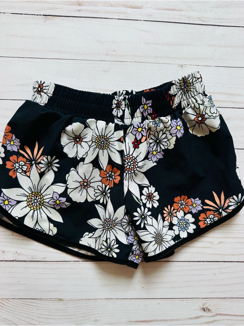Girls DSG Athletic Shorts (size 8/9)